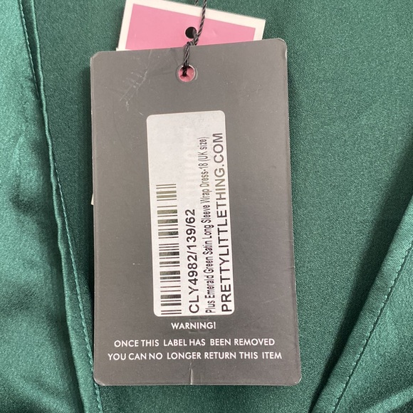 PrettyLittleThing Emerald Mini Dress - Picture 5 of 7